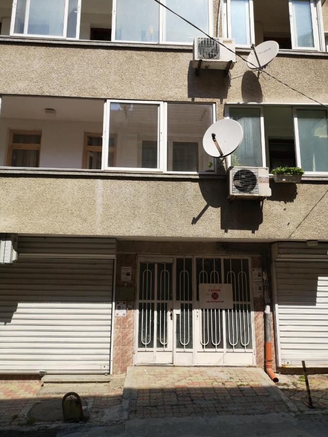 Apartment Happy Home Варна Екстер'єр фото